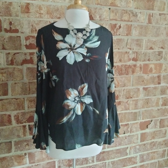 NWT Karen Kane Blouse - Picture 1 of 4